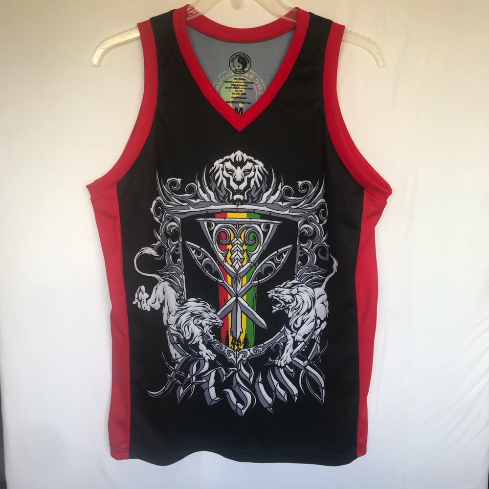 T & C men’s jersey NWOT